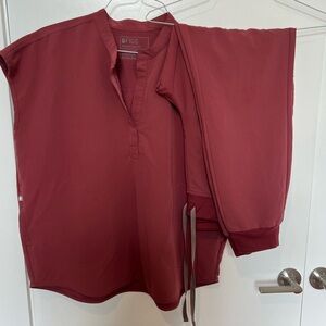 FIGS Mauve Large Set